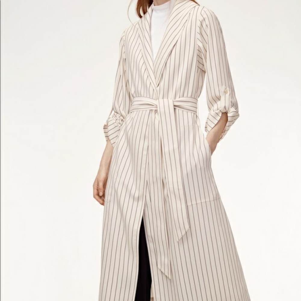 Aritzia Babaton Kahlo Robe off white striped XS